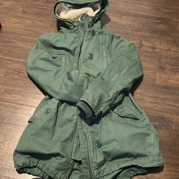 Woman’s Gap Jacket - Picture 1 of 4